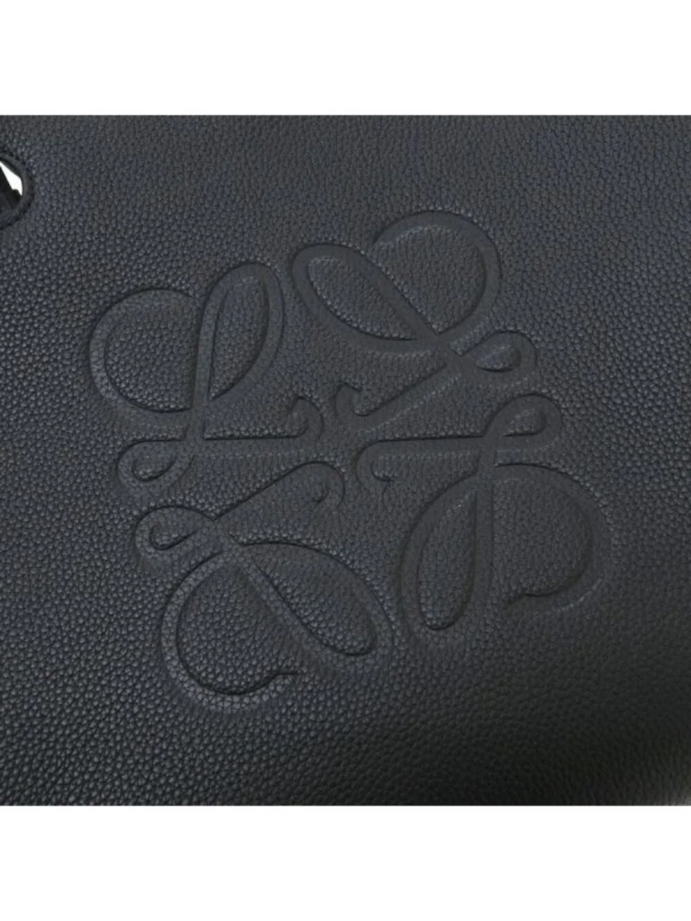 Loewe brand size